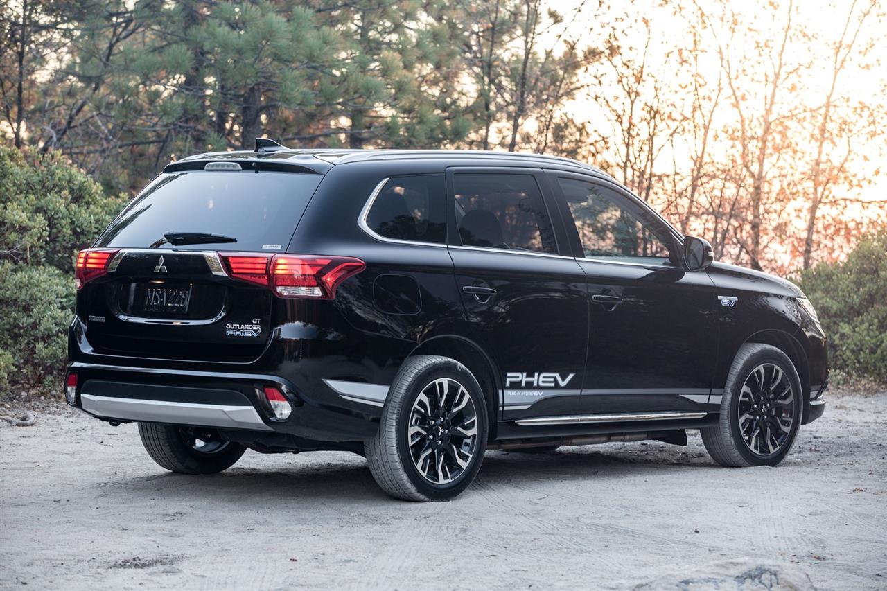 2022 Mitsubishi Outlander PHEV Features, Specs and Pricing
