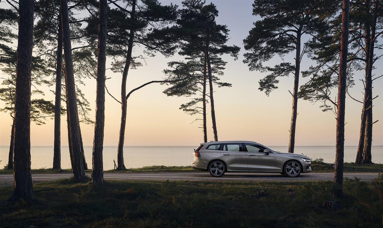 2021 Volvo V60 Features, Specs and Pricing