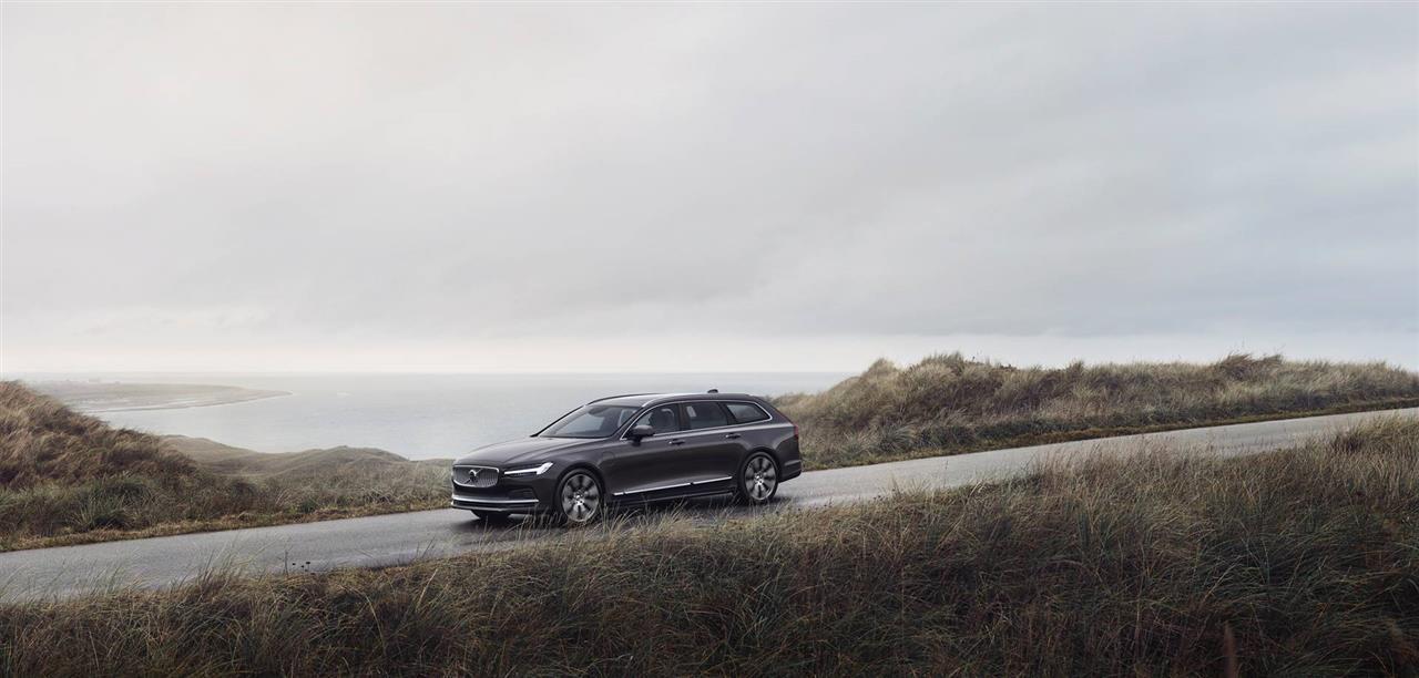2021 Volvo V90 Features, Specs and Pricing