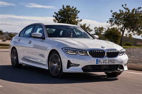 Do BMW 3 Series require premium gas?