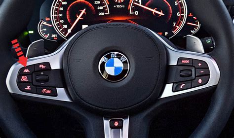Does BMW have lane assist?