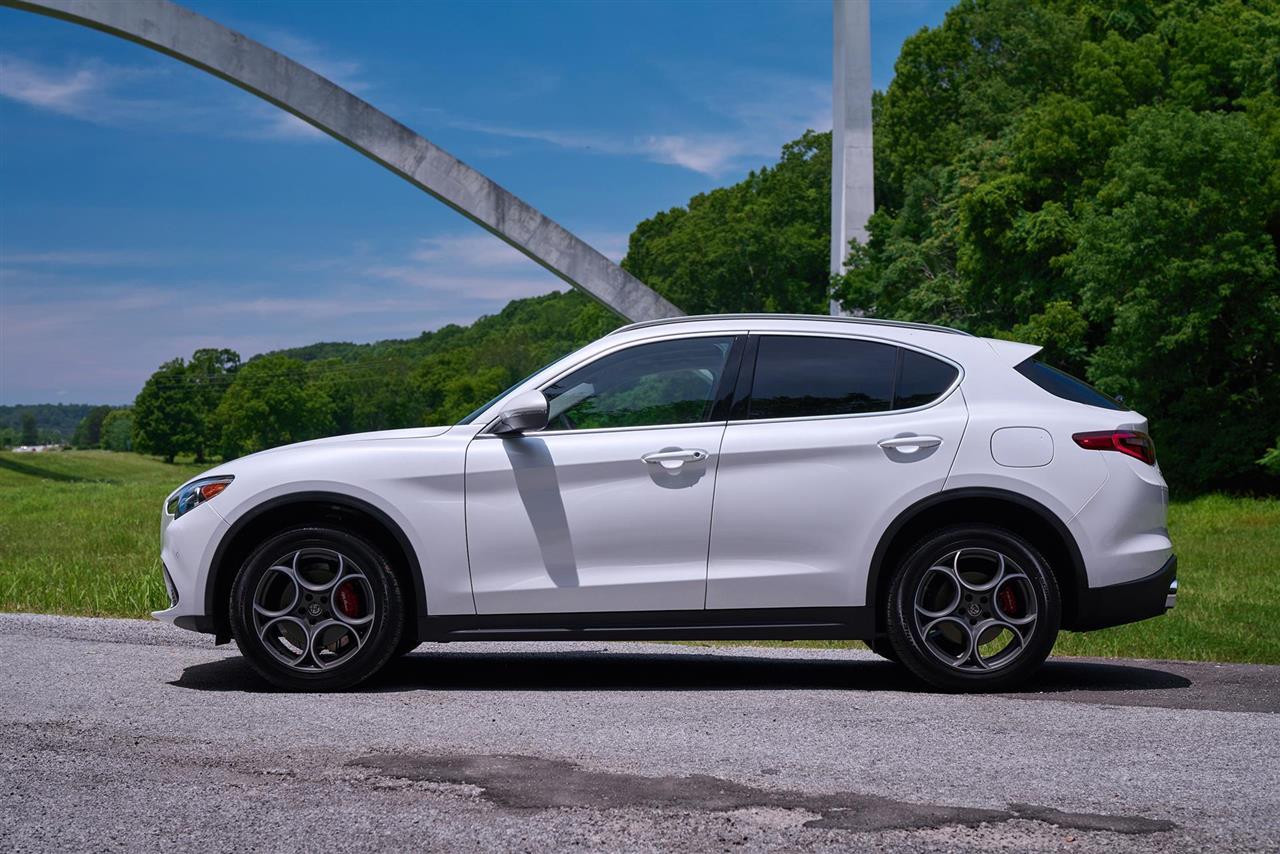 2020 Alfa Romeo Stelvio Features, Specs and Pricing 5