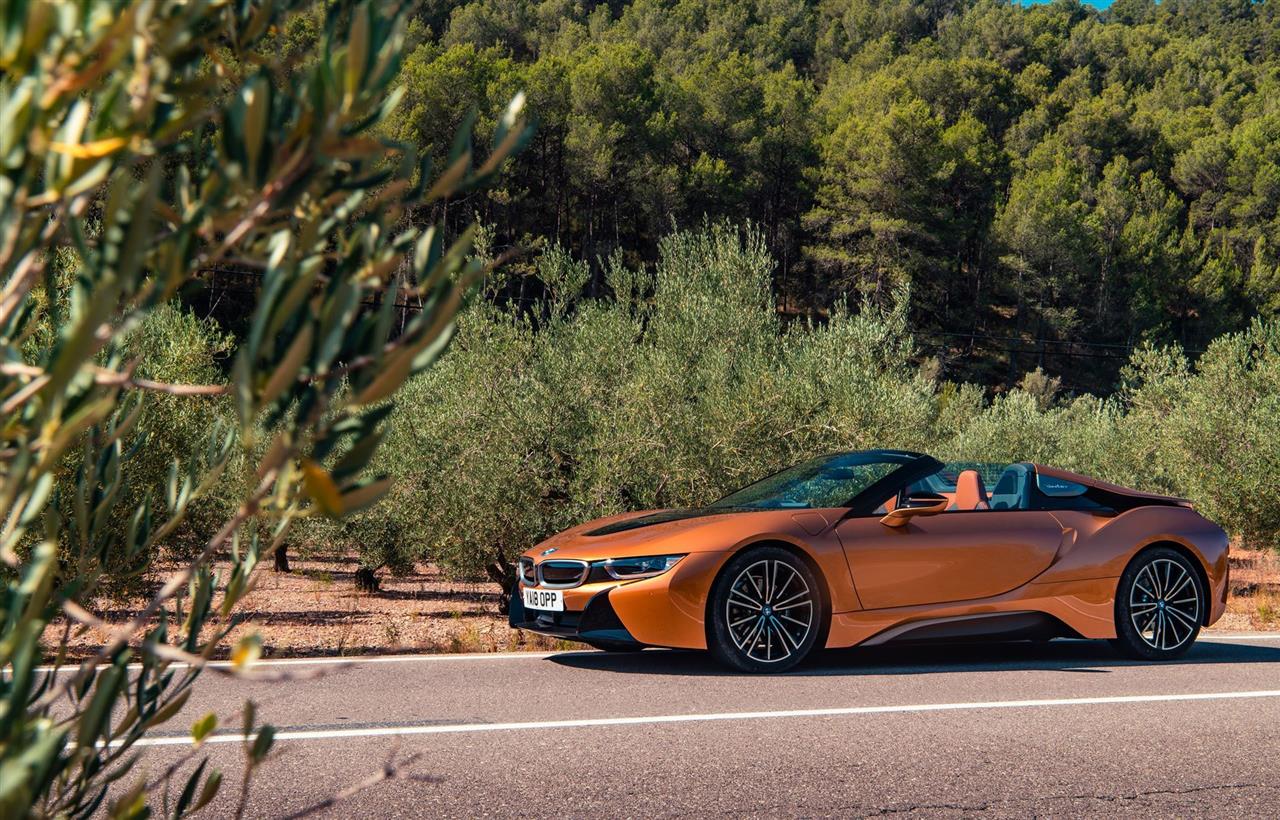 2020 BMW i8 Features, Specs and Pricing 7