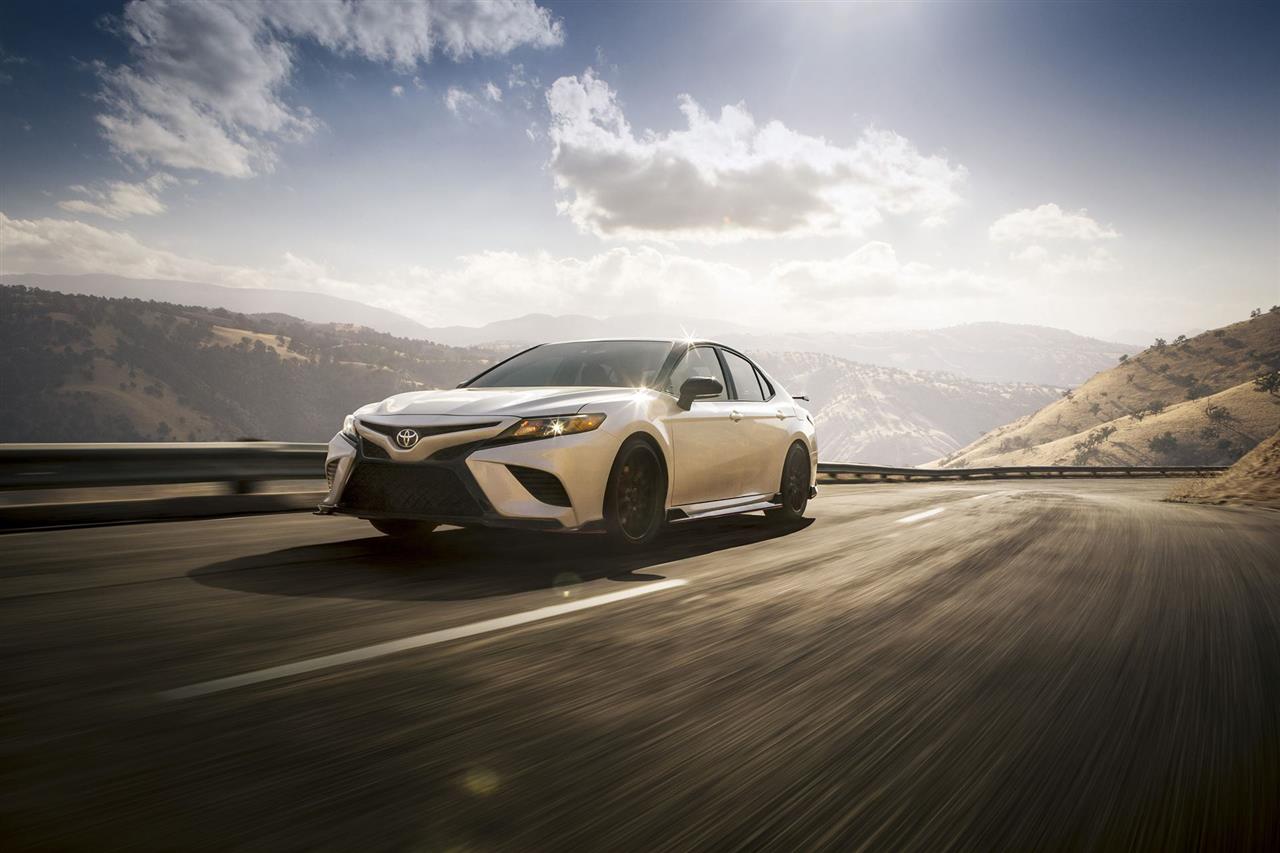 2022 Toyota Camry Hybrid Features, Specs and Pricing 8