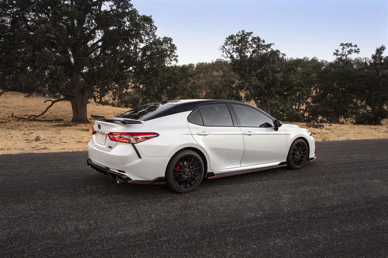 2020 Toyota Camry Hybrid Features, Specs and Pricing 5