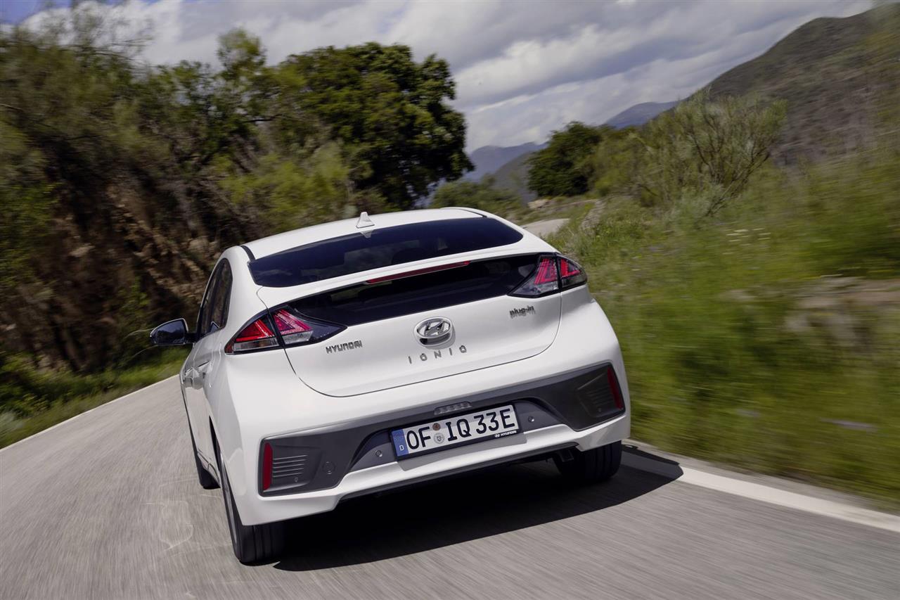 2020 Hyundai Ioniq Electric Features, Specs and Pricing 4