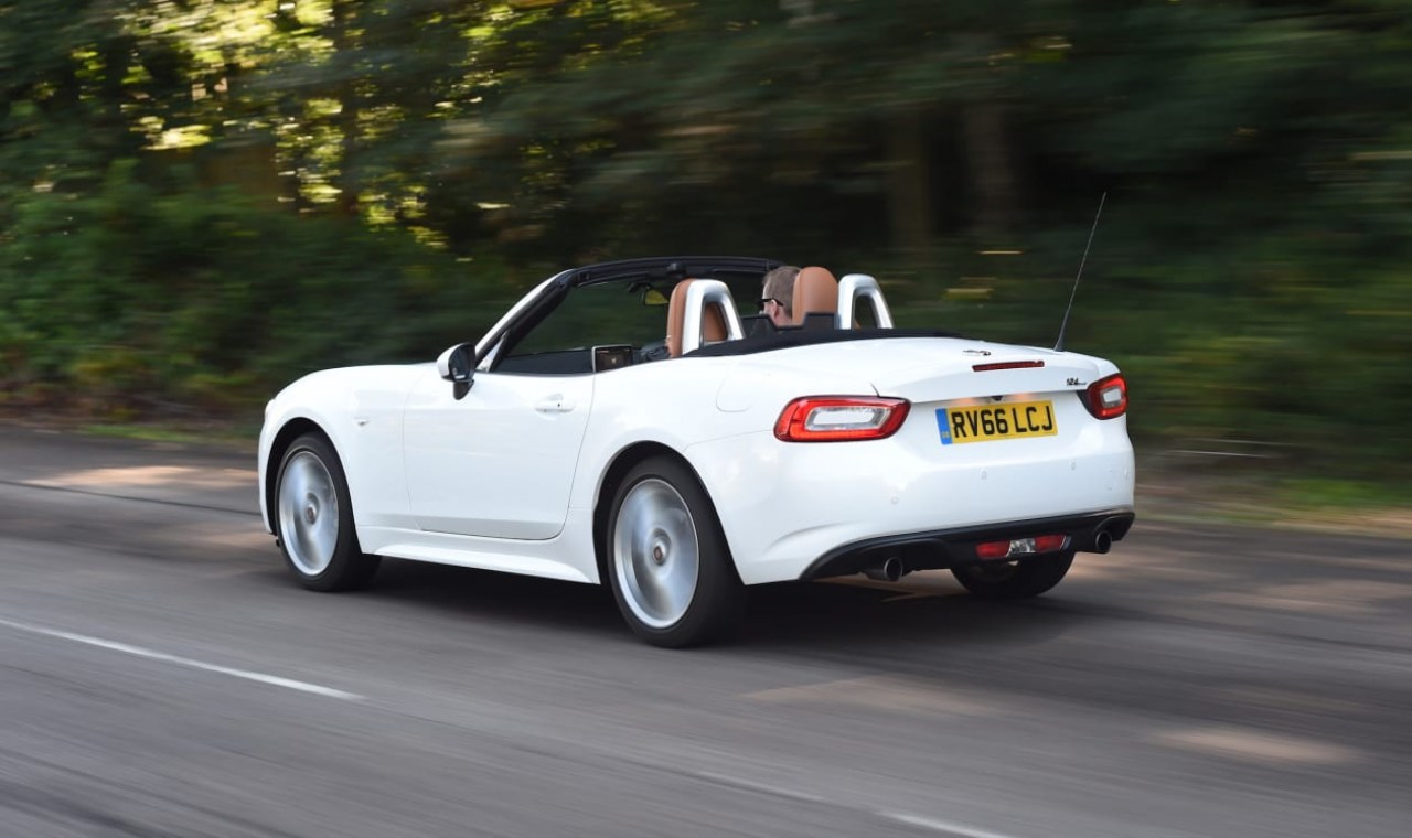2022 Fiat 124 Spider Features, Specs and Pricing 5