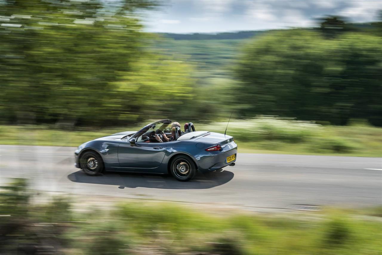 2020 Mazda MX-5 Miata RF Features, Specs and Pricing 6