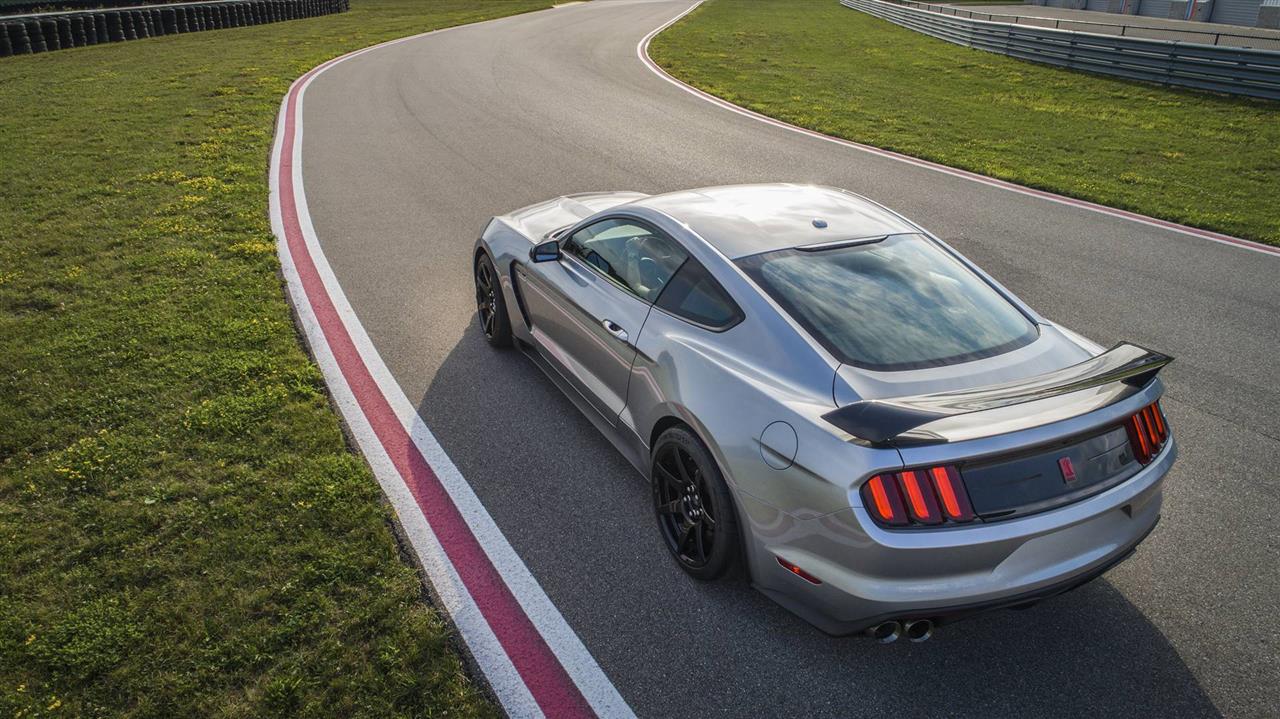 2020 Ford Shelby GT350 Features, Specs and Pricing 4