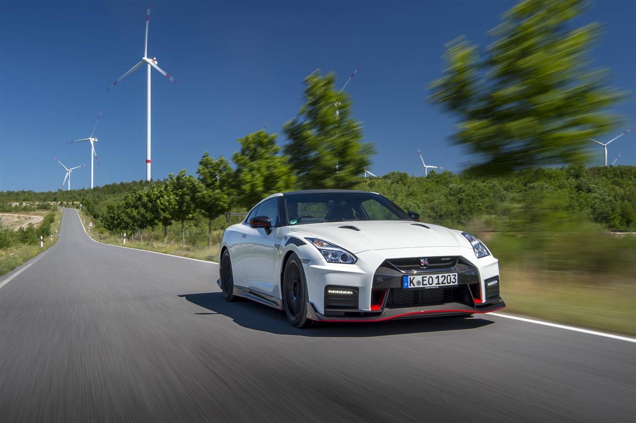 2020 Nissan GT-R Features, Specs and Pricing 4