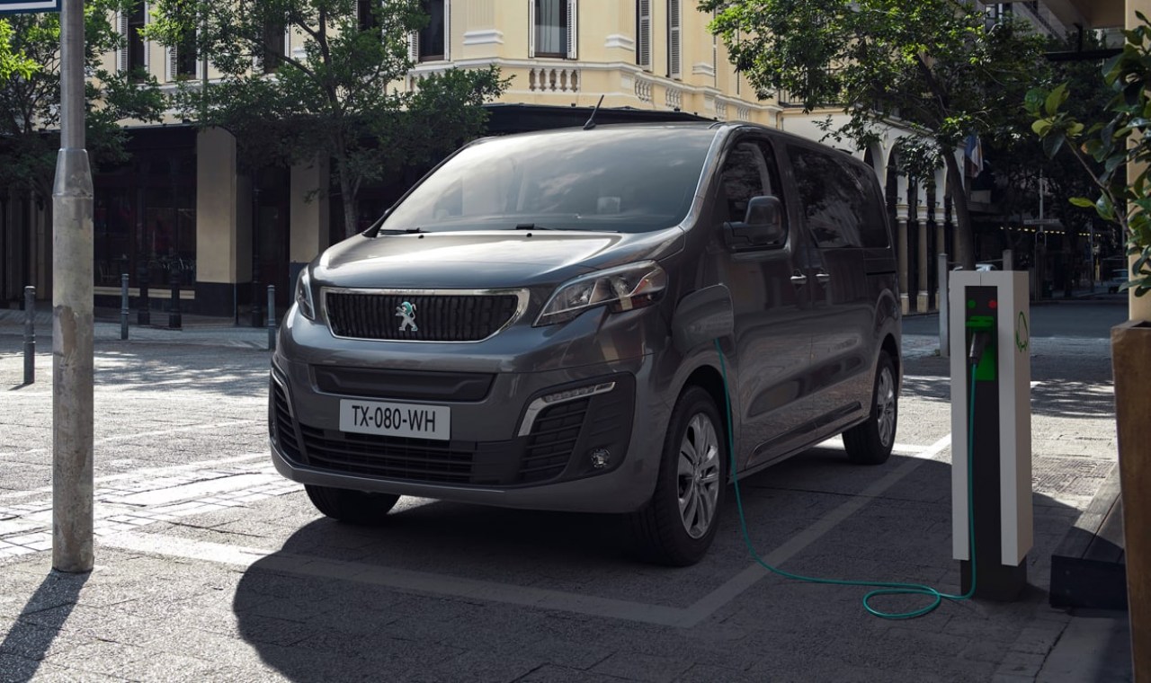 2022 Peugeot Traveller Features, Specs and Pricing 5