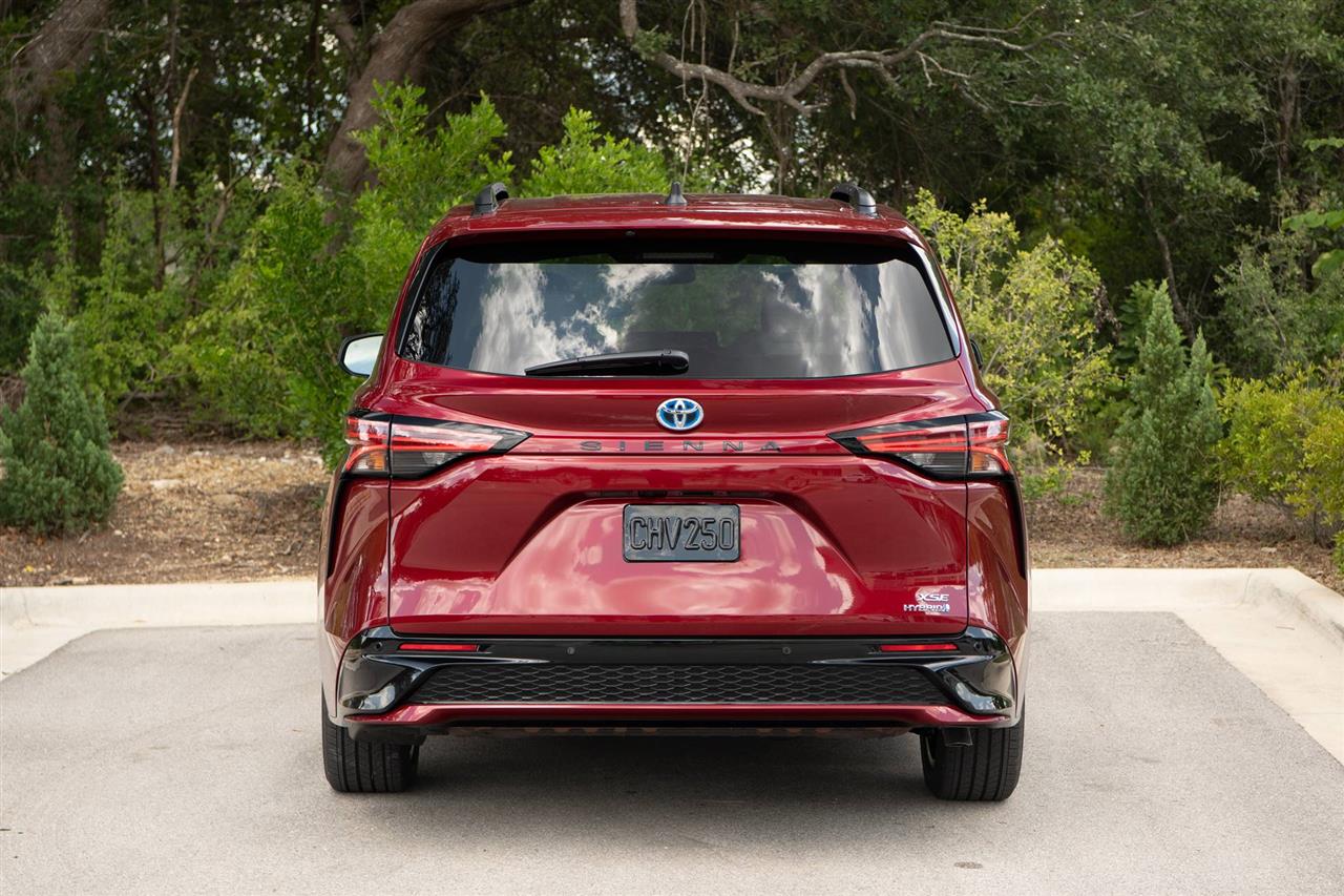 2021 Toyota Sienna Features, Specs and Pricing 6