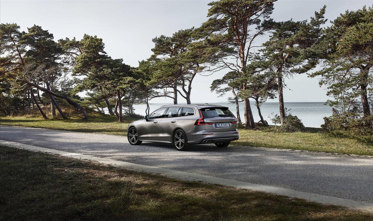 2021 Volvo V60 Features, Specs and Pricing 4