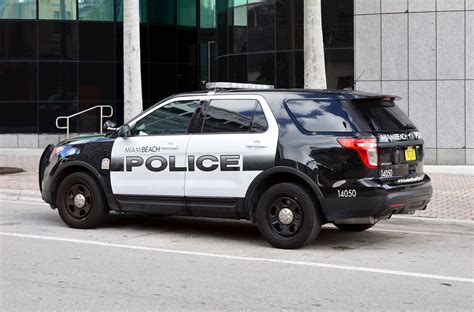 Are Police Ford Explorers 4 Wheel Drive?