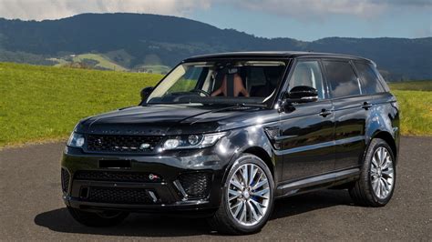 Are Range Rovers considered luxury?