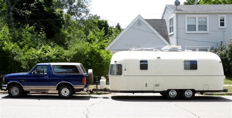 Can Bronco Tow A Small Trailer?