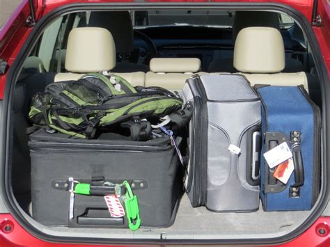 Can You Fit Two Large Suitcases In A Ford Focus?