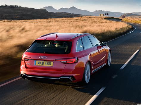 Did Audi discontinue the RS4?