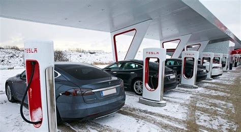 Do Tesla Owners Have To Pay At Charging Stations?