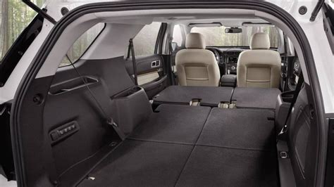 Do The Seats Fold Flat In A Ford Explorer?