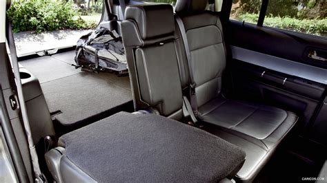 Do The Seats Fold Flat In A Ford Flex?