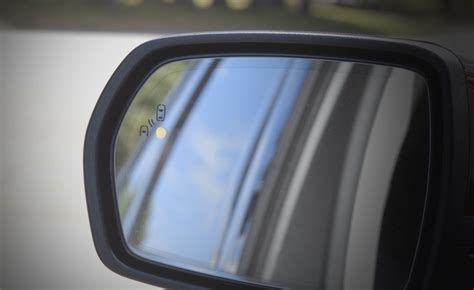 Does Ford Edge Have Blind Spot?