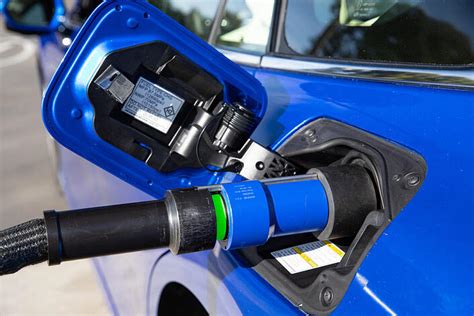 How Do You Refill A Toyota Mirai?