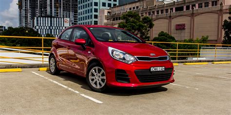 How Does The Kia Rio Compare To The Toyota Yaris?