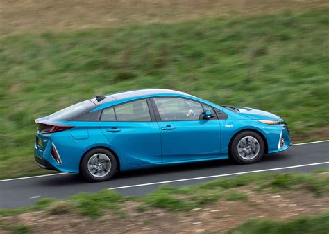 How Far Can A Hybrid Prius Go?