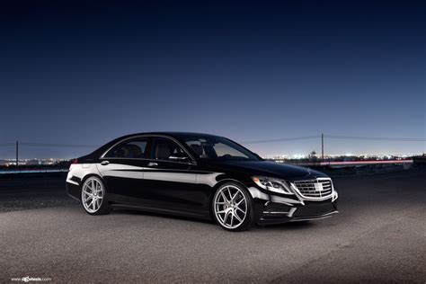 How far can a Mercedes S-Class go on a full tank?