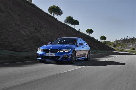 How fast can a BMW 330i go?