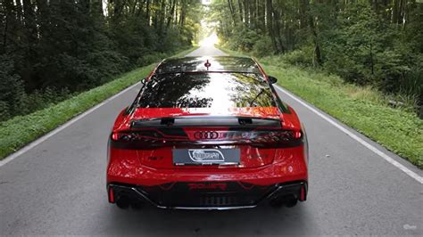 How fast can a RS7 go?