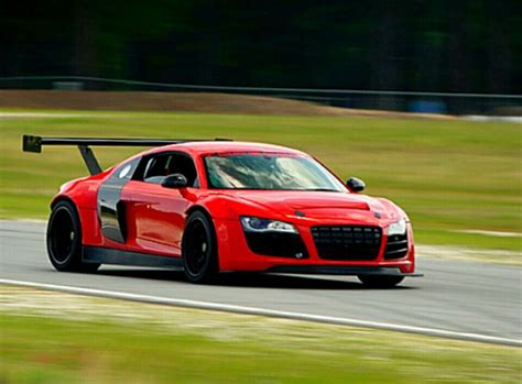 How fast can a twin turbo Audi R8 go?