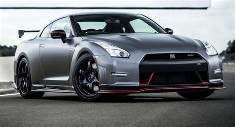 How fast is a Nissan GTR 0 to 60?