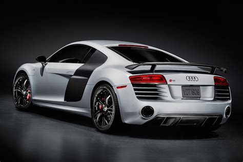 How fast is a stock Audi R8?