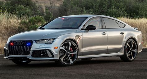 How fast is the rs7?