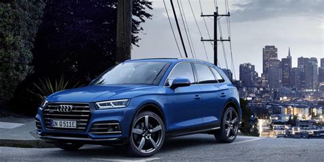 How long does it take to charge the Audi Q5 hybrid?