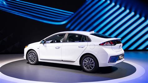 How Many Miles Can A Hyundai Ioniq Go On Electric?