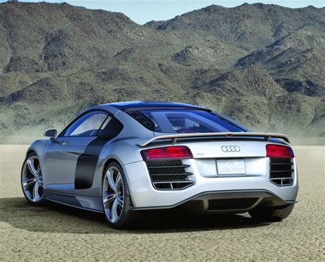 How many miles per gallon does the Audi R8 V12 get?