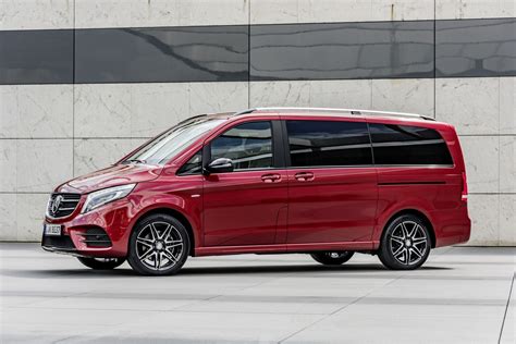 How many passengers can fit in a Mercedes V-Class?