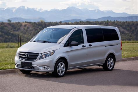 How many passengers does a Mercedes Metris have?