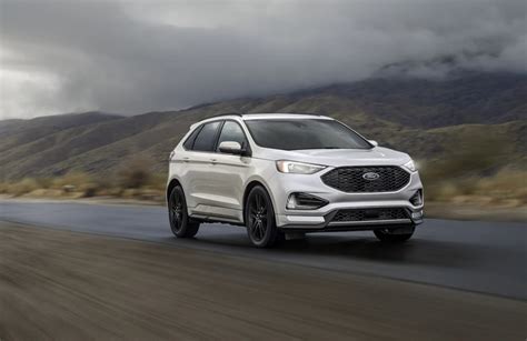 How Much Can A 2023 Ford Edge Tow?