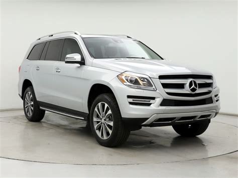 How much can a Mercedes GL450 tow?