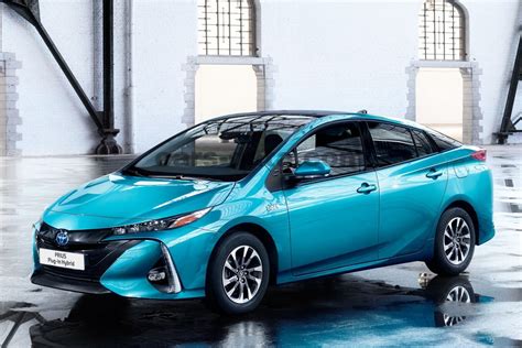 How much does it cost to convert a Prius to a plug-in hybrid?