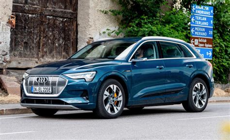 How much is a monthly payment on an Audi e-tron?