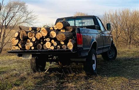 How Much Weight Can A 1 2 Ton F-150 Carry?