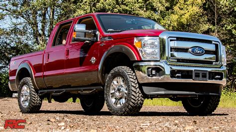 How Much Weight Can A 2016 F-250 Carry In The Bed?