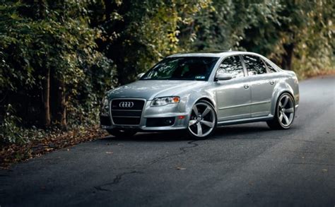 How rare is the B7 RS4?