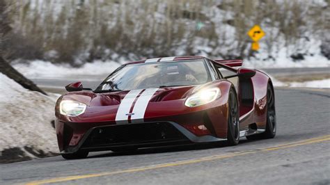 Is a Ford GT faster than a Porsche?