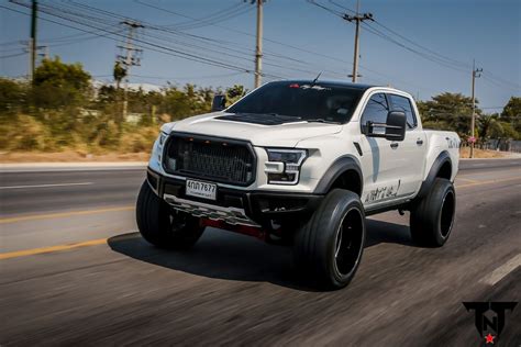 Is A Raptor Bigger Than A Ranger?